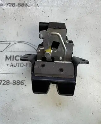 Hyundai i30 Tailgate lock latch 812302L200 604728880 604728886