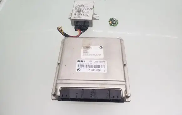 BMW 5 E39 Engine ECU kit and lock set 7788016 6905668 8389665