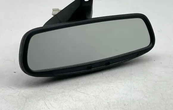 Rear view mirror (interior)