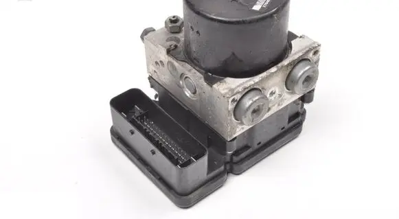 Volvo V50 ABS Pump 31317378