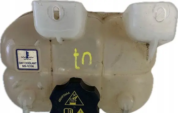Chrysler Pacifica Coolant expansion tank/reservoir 68217323AA