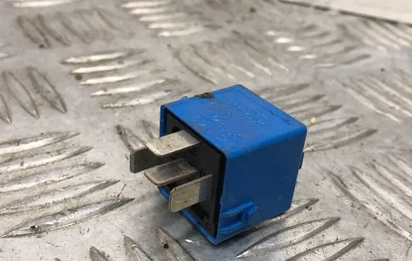 BMW 5 E60 E61 Other relay 6915327 6136 V23134K59X313