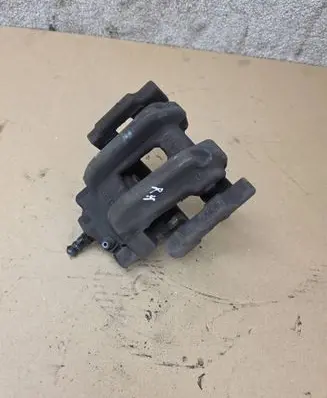 BMW 4 F36 Gran coupe Rear brake caliper 6850974
