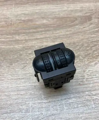 Volkswagen PASSAT B5.5 Headlight level height control switch 3B0941333A