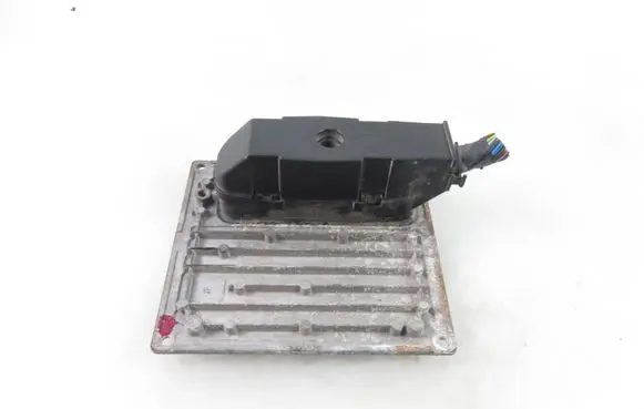 Ford Fiesta Engine control unit/module S118763015B 6S6112A650NB