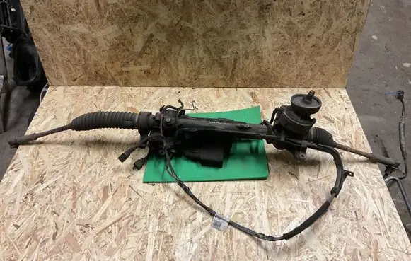 Volkswagen PASSAT B6 Steering rack 3C1971111N BC1111N