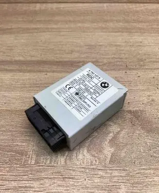 BMW 5 E39 Tire pressure control unit 6752127