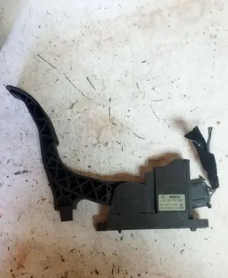 Volkswagen Polo IV 9N3 Accelerator throttle pedal 6Q1721503D 0281002378 390200778