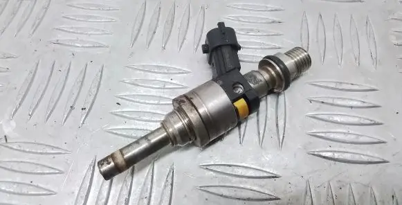 Porsche Cayenne (92A) Fuel injector 94811012882