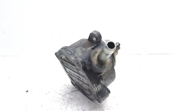 Mercedes-Benz CLK A209 C209 Vacuum pump A6462300165