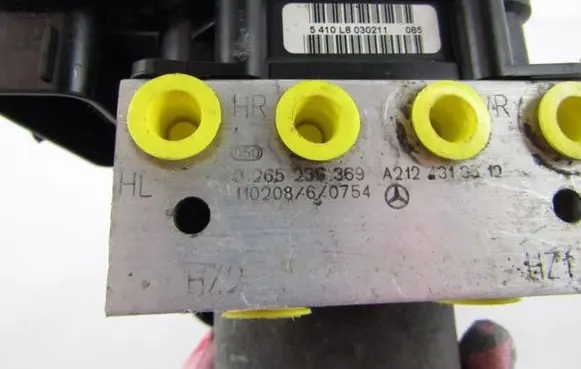 Mercedes-Benz E W212 ABS Pump a2124313513