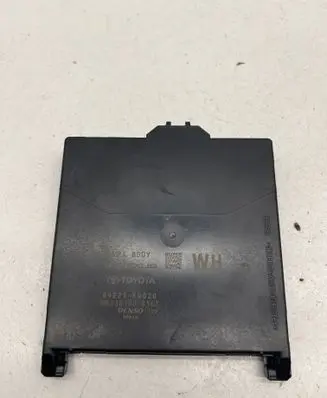 Toyota Yaris XP210 Other control units/modules 89221K0020 MB2381008363