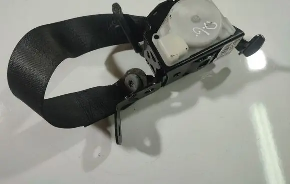 Opel Insignia A Rear seatbelt GM13288436