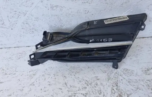 Tesla Model S Front bumper lower grill 1057851-00-a