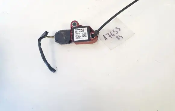 Volvo V50 Airbag deployment crash/impact sensor 30737138 8840a6