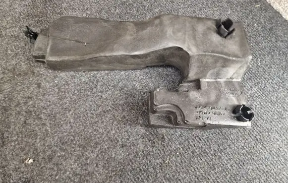 Fender foam support/seal