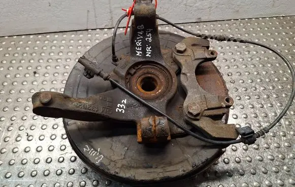 Opel Meriva B Front wheel hub spindle knuckle S25056254 13262090