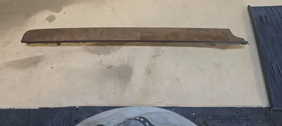 Volkswagen PASSAT B6 Panel trim 3C1857212L