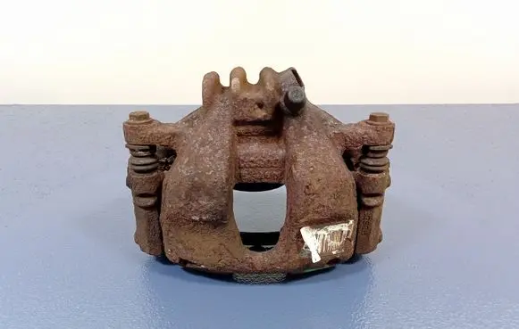 Peugeot 3008 I Front brake caliper