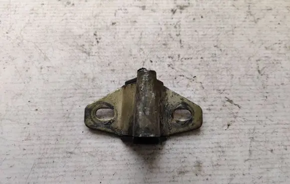 Renault Master II Front door lock loop/hook striker 7700352451