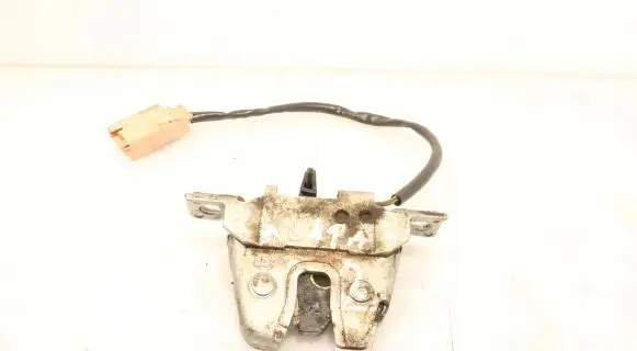 Volkswagen Fox Tailgate/trunk/boot lock/catch/latch