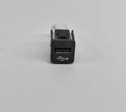 BMW X3 G01 USB socket connector 9229294