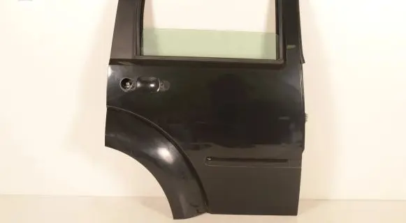 Dodge Nitro Rear door