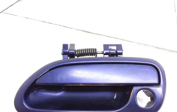 Subaru Legacy Front door exterior handle GF20
