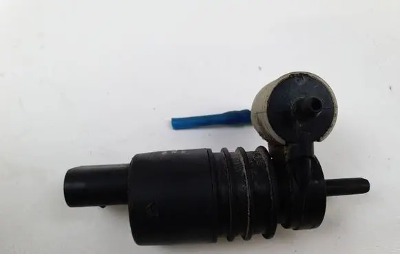 Mercedes-Benz B W245 Windscreen/windshield washer pump