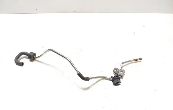 Volkswagen PASSAT B6 Vacuum line/pipe/hose 03L131605
