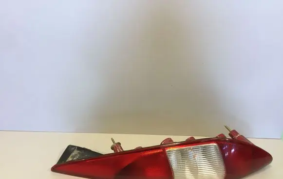 Ford Mondeo Mk III Rear/tail lights 1S7113404C