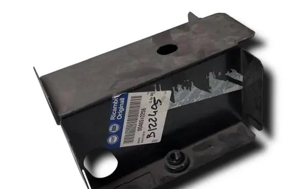 Fiat Uno Oil filter mounting bracket Q217 46510256