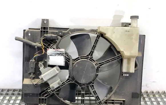 Nissan Versa Fan set