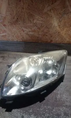Toyota Auris 150 Headlight/headlamp