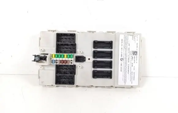 BMW 2 F46 Other control units/modules 6821974
