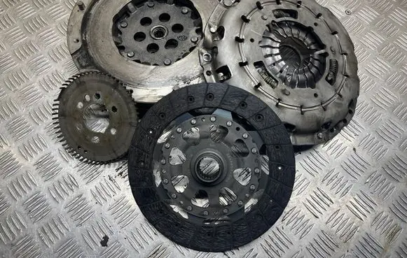 BMW 3 F30 F35 F31 Clutch set kit 124058910 323080210 0gh300