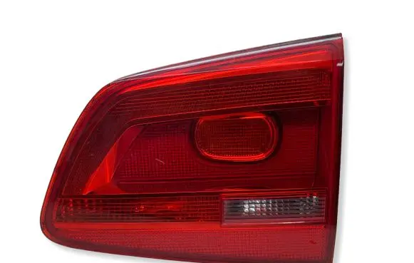 Volkswagen Touran II Tailgate rear/tail lights 1T0945094A