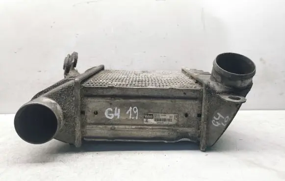 Volkswagen Golf IV Intercooler radiator 1J0145805
