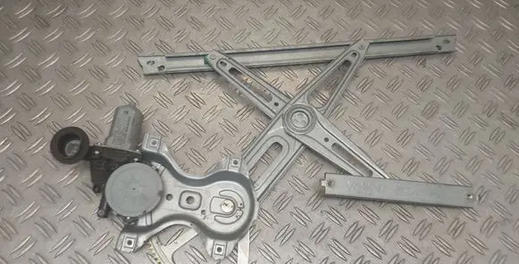 Toyota Yaris Front door window regulator with motor 857100D100