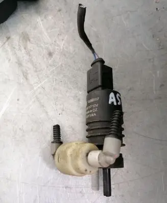 Opel Astra J Windscreen/windshield washer pump 3240117