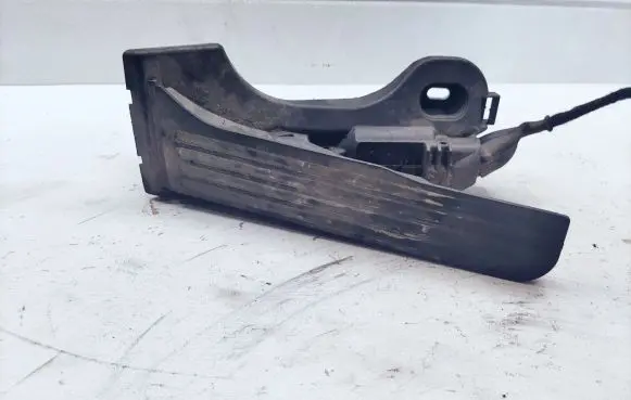 Volkswagen Touran I Accelerator throttle pedal 1T1723503H 6PV00868901