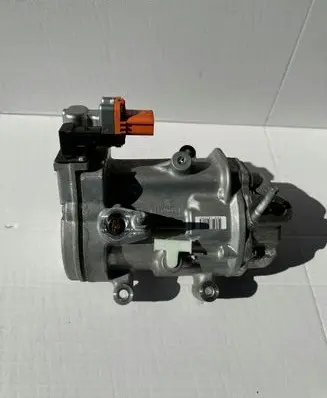 Ford Kuga III Air conditioning (A/C) compressor (pump)