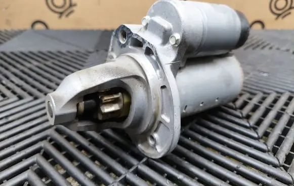 Dodge Challenger Starter motor 56029852AA