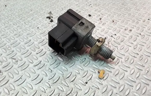 Hyundai H-1, Starex, Satellite Brake pedal sensor switch 9381038100