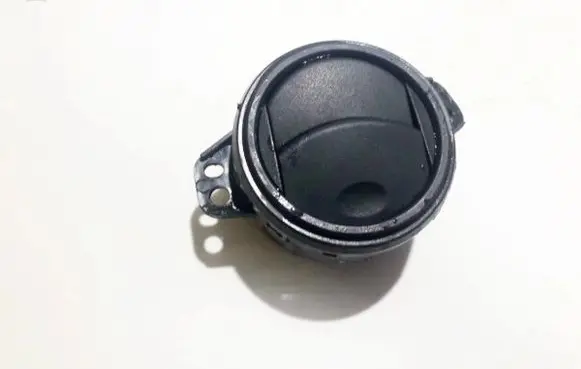 Toyota RAV 4 (XA20) Dash center air vent grill 5565042030
