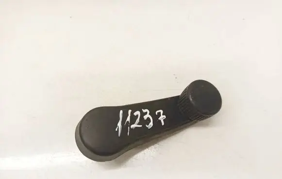 Volkswagen PASSAT B4 Front door window winding handle 3A0837581BX 3A0837581B