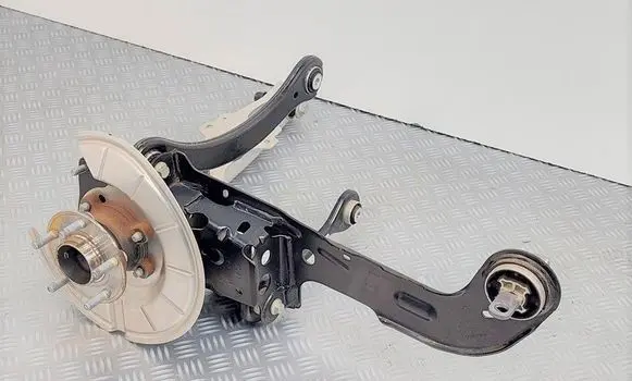 Ford Kuga III Stub axle LX615A968BED