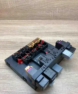 Volkswagen PASSAT B6 Comfort/convenience module 3C0937049H