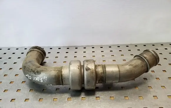 Nissan Note (E11) Intercooler hose/pipe
