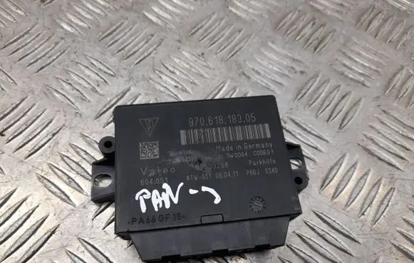 Porsche Panamera (970) Parking PDC control unit/module 97061818305